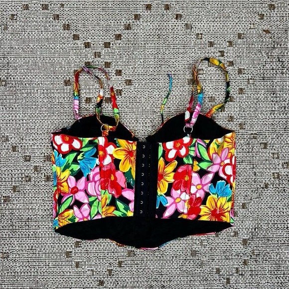 Floral Multicolor Women's Top - Picture 3 of 5